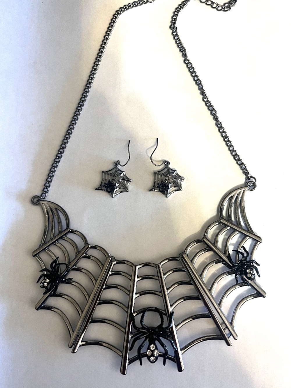 Spider Web Necklace and Earrings set
